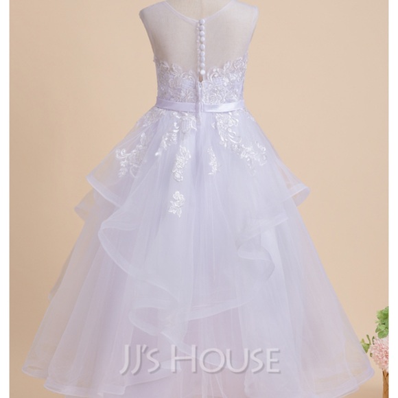 Flower girl/ special occasion dress ivory/white with tiered toole - Picture 5 of 12